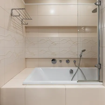 1bd With Old Town View *