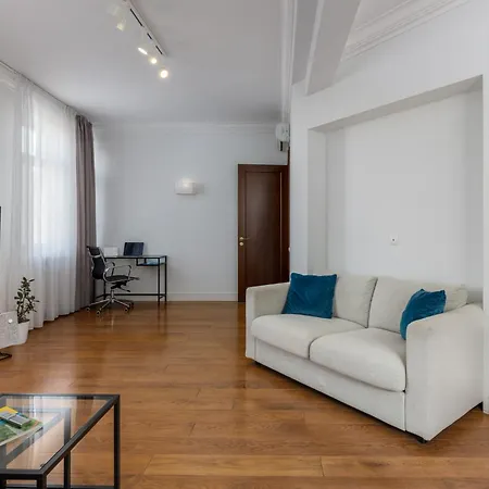 Old Lux View Apartment *