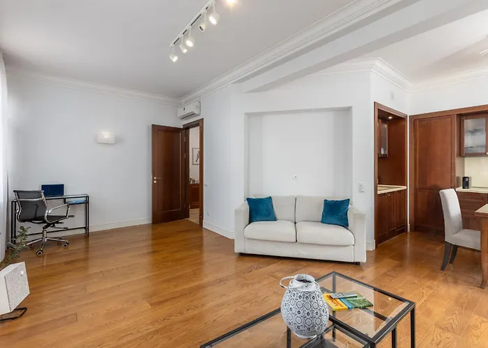 Old Lux View * 리가